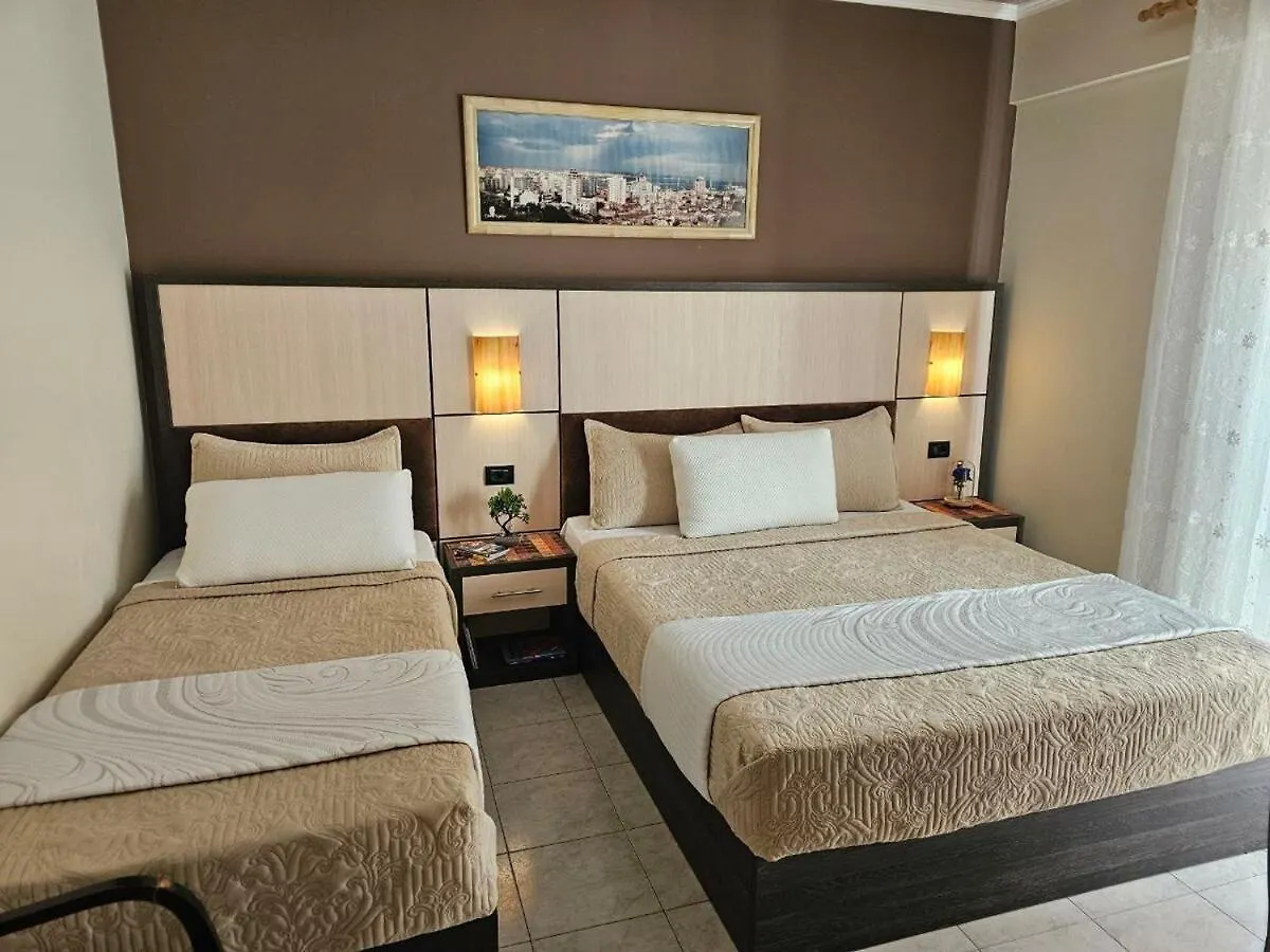 Pina'S Seaside Apartment Durrës