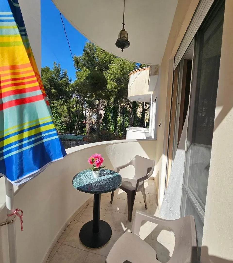 Pina'S Seaside Apartment Durrës