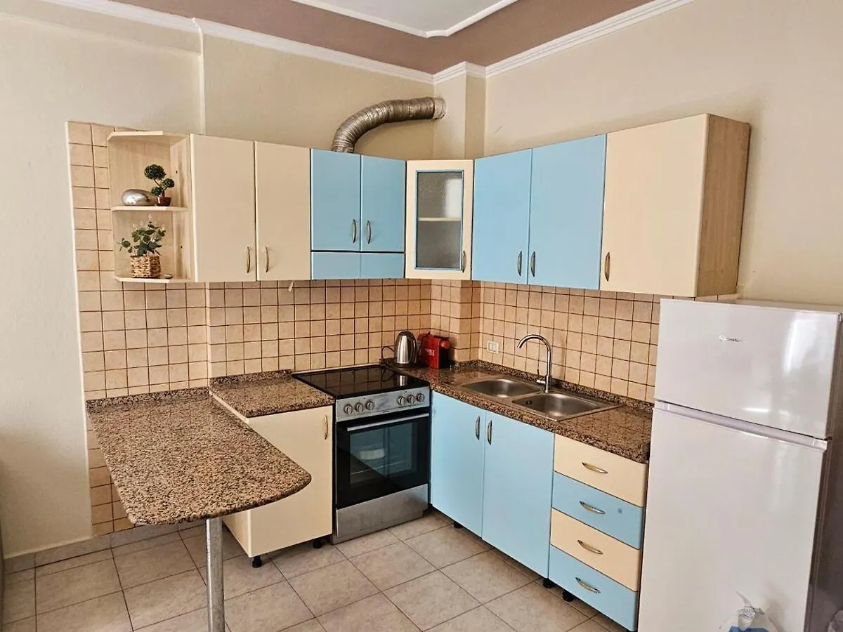 Pina'S Seaside Apartment Durrës